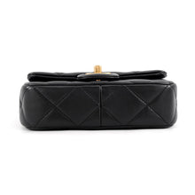 将图像加载到图库查看器中，CHANEL Matelasse Mini Flapback BlackAS4868-B16574-94305 Lambskin
