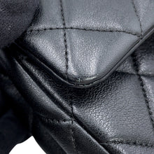 将图像加载到图库查看器中，CHANEL Matelasse Mini Flapback BlackAS4868-B16574-94305 Lambskin
