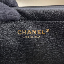 将图像加载到图库查看器中，CHANEL Small shopping bag Black/BeigeAS6288 Calf Leather suede
