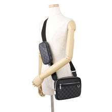 Load image into Gallery viewer, LOUIS VUITTON scott messenger NoirN50018 Damier Graphite
