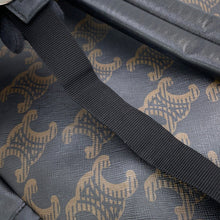 将图像加载到图库查看器中，CELINE BackpackXL Black/Tan188382EOI.38SI PVC Leather Size Medium
