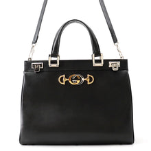Load image into Gallery viewer, GUCCI Zumi Medium Top Handle Black564714 Leather Size Medium
