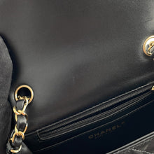 Load image into Gallery viewer, CHANEL Mini Classic Handbag BlackA35200-Y04059-94305 Lambskin Size 17
