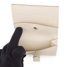 Load image into Gallery viewer, HERMES Bearn Coin Purse Craie Epsom
