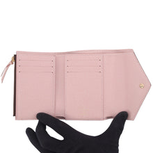 将图像加载到图库查看器中，LOUIS VUITTON Portefeuille Victorine Rose BallerineM62360 Monogram
