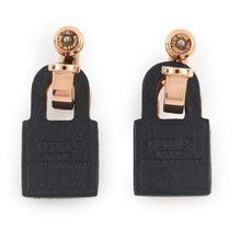 将图像加载到图库查看器中，HERMES O'Kelly Earrings Black Gold Plated Swift Leather
