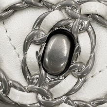 将图像加载到图库查看器中，CHANEL CHANEL 19 Dixneuf Matelasse Shoulder Bag WhiteAS1161-B07327-10601 Lambskin Size Large
