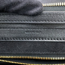 Load image into Gallery viewer, CELINE Smile New Luggage Black123693GW2.38NO Lambskin Size Medium
