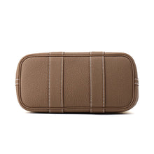 Load image into Gallery viewer, HERMES Neo Garden Vanilla/Etoupe Toile Officier Negonda Leather Size 23
