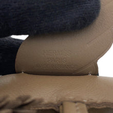 Load image into Gallery viewer, HERMES Rodeo Pegasus Etoupe Lambskin Swift Leather Size PM
