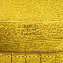 Load image into Gallery viewer, HERMES BEAN Compact Cumin Chevre Myzore Goatskin

