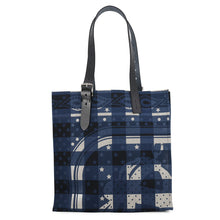 Load image into Gallery viewer, HERMES Etrivière Shopping Bag Tote Blue Abyss/Ecru/Black Toile H・Plume Viking Vache Hunter Leather
