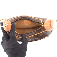 Load image into Gallery viewer, LOUIS VUITTON loop BeigeM81098 Monogram
