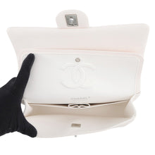 Load image into Gallery viewer, CHANEL Matelasse W Flap ChainShoulder Bag WhiteA01112 Caviar Leather Size 25
