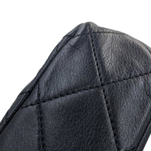 将图像加载到图库查看器中，CHANEL Matelasse Pearl ChainShoulder Bag BlackAS2210-B04443-94305 Lambskin Faux Pearl
