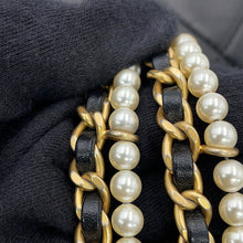 将图像加载到图库查看器中，CHANEL Matelasse Pearl ChainShoulder Bag BlackAS2210-B04443-94305 Lambskin Faux Pearl
