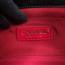 将图像加载到图库查看器中，CHANEL Matelasse Pearl ChainShoulder Bag BlackAS2210-B04443-94305 Lambskin Faux Pearl
