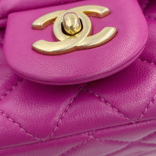 将图像加载到图库查看器中，CHANEL Mini Matelasse Cocoball ChainShoulder Bag PurpleAS1786 Lambskin
