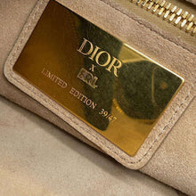 Load image into Gallery viewer, Dior saddle bag ERLCollaboration Beige 1ADPO076SHC_H160 Fur
