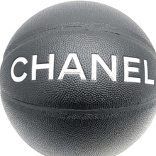 将图像加载到图库查看器中，CHANEL Basketball Black/Silver Rubber Size 7
