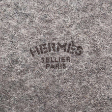 将图像加载到图库查看器中，HERMES Sugar box Gray Felt
