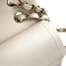 将图像加载到图库查看器中，CHANEL Matelasse Double Flap Chain Shoulder Bag White A01113 Caviar Leather Size 23
