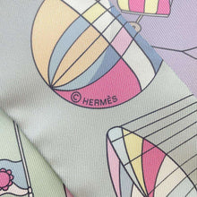 Load image into Gallery viewer, HERMES Twilly The madness of the sky Mauve /Jaune/Vert Silk100%
