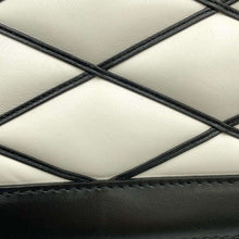 将图像加载到图库查看器中，LOUIS VUITTON Alma White/Black M23761 Lamb Leather Size BB
