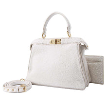 将图像加载到图库查看器中，FENDI Peekaboo Icy You White 8BN321 Mouton Size Medium
