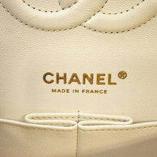 Load image into Gallery viewer, CHANEL Matelasse ChainShoulder Bag White A01112 Caviar Leather Size 25
