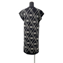 Load image into Gallery viewer, HERMES H Rondo Short Sleeve Knit Dress Size 38 Black/White Cashmere100%
