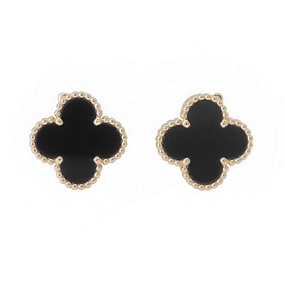 Van Cleef & Arpels Vintage Alhambra Earring VCARA44200 18K Yellow Gold