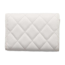 将图像加载到图库查看器中，CHANEL Matelasse Tri-Fold Wallet White AP0230 Caviar Leather
