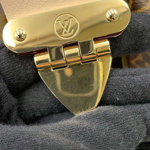 Load image into Gallery viewer, LOUIS VUITTON Monogram・Clutch Beige M46544 Monogram
