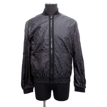 Load image into Gallery viewer, LOUIS VUITTON Monogram reversible light bomber Size XS Black Cotton100%
