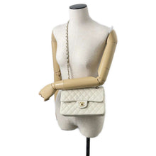 Load image into Gallery viewer, CHANEL Matelasse W Flap W Chain Shoulder Off-white A01113 Caviar Leather Size 23
