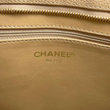 将图像加载到图库查看器中，CHANEL Medallion Tote Beige A01804 Caviar Leather
