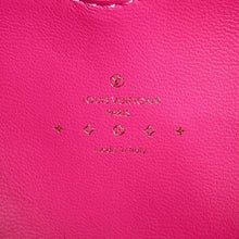 将图像加载到图库查看器中，LOUIS VUITTON Keep My Heart Neon Pink M82966 Monogram Vernis Leather
