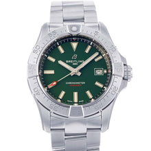 将图像加载到图库查看器中，BREITLING Avenger Automatic 42 W42mm Stainless Steel Green Dial A17328101L1A1
