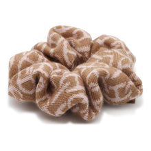 将图像加载到图库查看器中，HERMES Scrunchie Claudia Naoussa Beige/Rose Cashmere70% Silk30%
