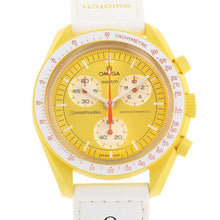 将图像加载到图库查看器中，Swatch MoonSwatch Swatch x OMEGA Mission to the Sun W42mm Bio-Ceramic Yellow Dial SO33J100
