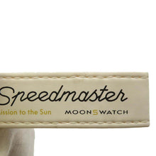 将图像加载到图库查看器中，Swatch MoonSwatch Swatch x OMEGA Mission to the Sun W42mm Bio-Ceramic Yellow Dial SO33J100
