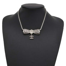 将图像加载到图库查看器中，CHANEL CC Logo Ribbon Motif Necklace ABB038 Metal Faux Pearl  Rhinestone
