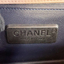 将图像加载到图库查看器中，CHANEL Boy Chanel ChainShoulder Pink Leather Fur
