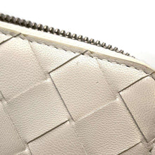 将图像加载到图库查看器中，Bottega Veneta INTRECCIATO LONG WALLET White Leather
