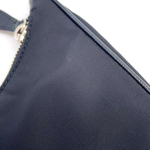 将图像加载到图库查看器中，PRADA Shoulder Bag Re-Edition 2005 Black 1BH204 Nylon
