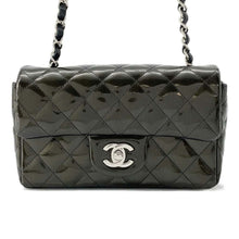 Load image into Gallery viewer, CHANEL Matelasse Single Flap ChainShoulder Bag Khaki A69900 Patent Leather Size 20
