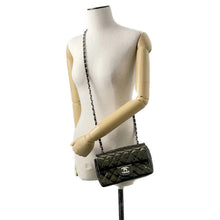 Load image into Gallery viewer, CHANEL Matelasse Single Flap ChainShoulder Bag Khaki A69900 Patent Leather Size 20
