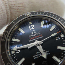 将图像加载到图库查看器中，OMEGA Seamaster Planet Ocean Date W42mm Stainless Steel Black Dial 232.30.42.21.01.001
