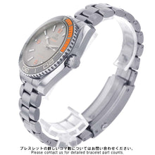 将图像加载到图库查看器中，OMEGA Seamaster Planet Ocean W43.5mm TI Gray Dial 215.90.44.21.99.001
